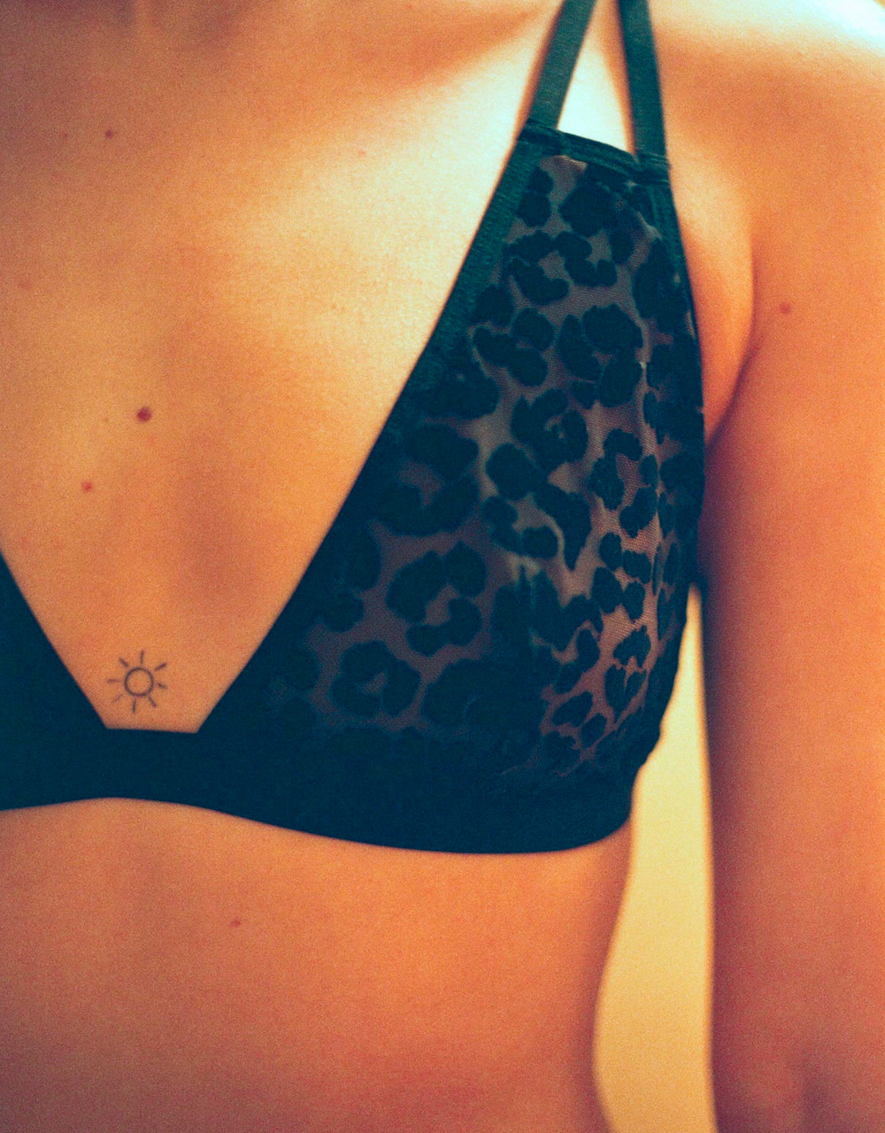 https://www.girlsinparis.com/images/lingerie/soutien-gorge-avec-armatures-melrose_4824_02_a.jpg