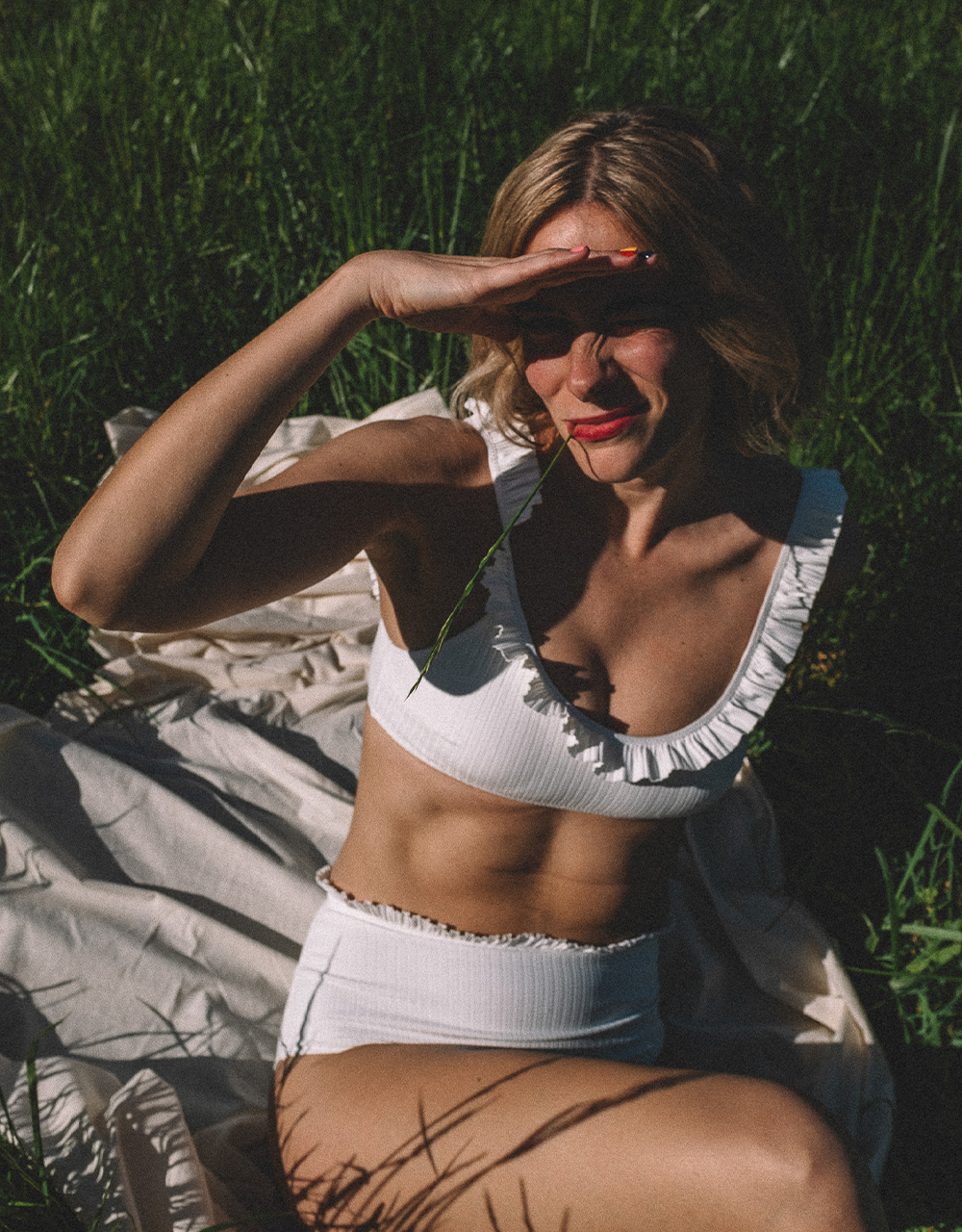 https://www.girlsinparis.com/images/lingerie/soutien-gorge-avec-armatures-melrose_4849_02_a.jpg