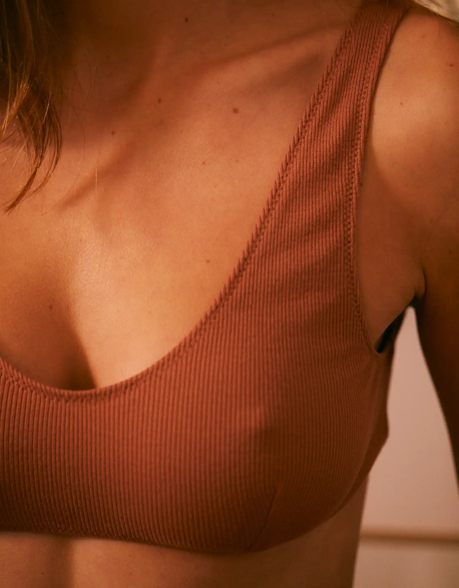 https://www.girlsinparis.com/images/lingerie/soutien-gorge-avec-armatures-melrose_5424_02_a.jpg